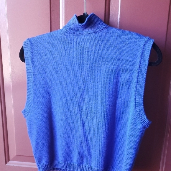 Pendleton Blue Cable Knit Vest - Picture 7 of 9